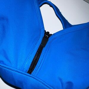 Venus bikini top (blue and black) w/ solid blk ribbed cross over aerie bottoms.